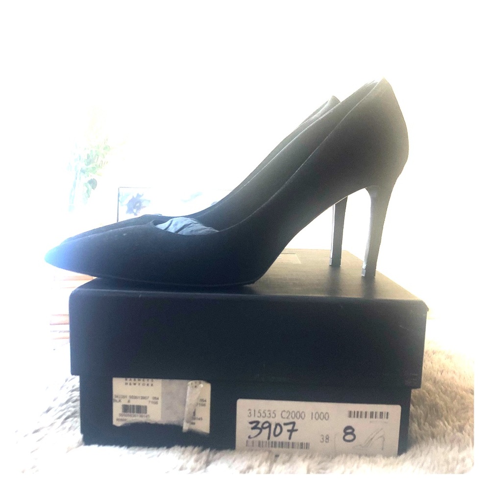 YSL Yves Saint Laurent Paris 80 Black Suede Pump
